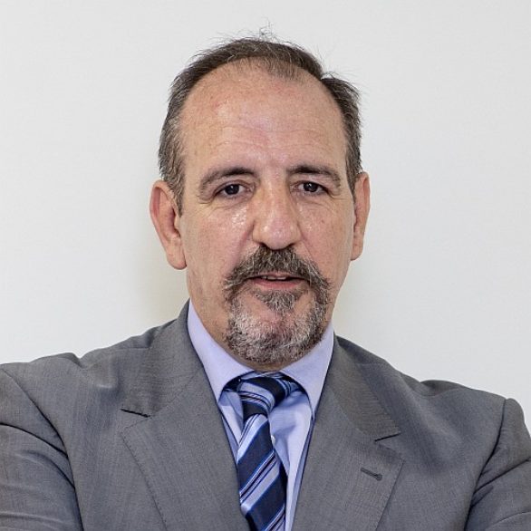 foto-carnet-18.7.13-GOVERTIS-VALENCIA402-586x586